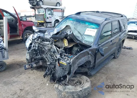 2005 Toyota 4Runner Sr5 V8 z USA, uszkodzony, nr VIN JTEZT14R558008094